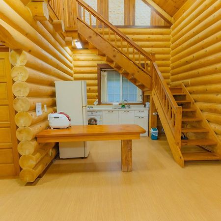Jungmun Log Pension&Resort Seogwipo Luaran gambar