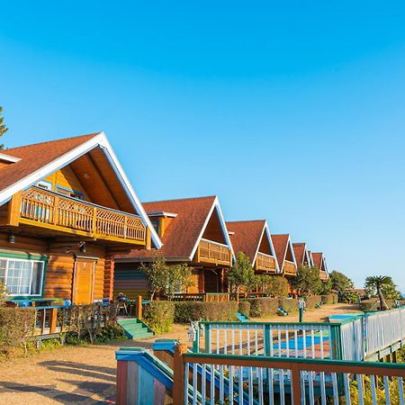 Jungmun Log Pension&Resort Seogwipo Luaran gambar