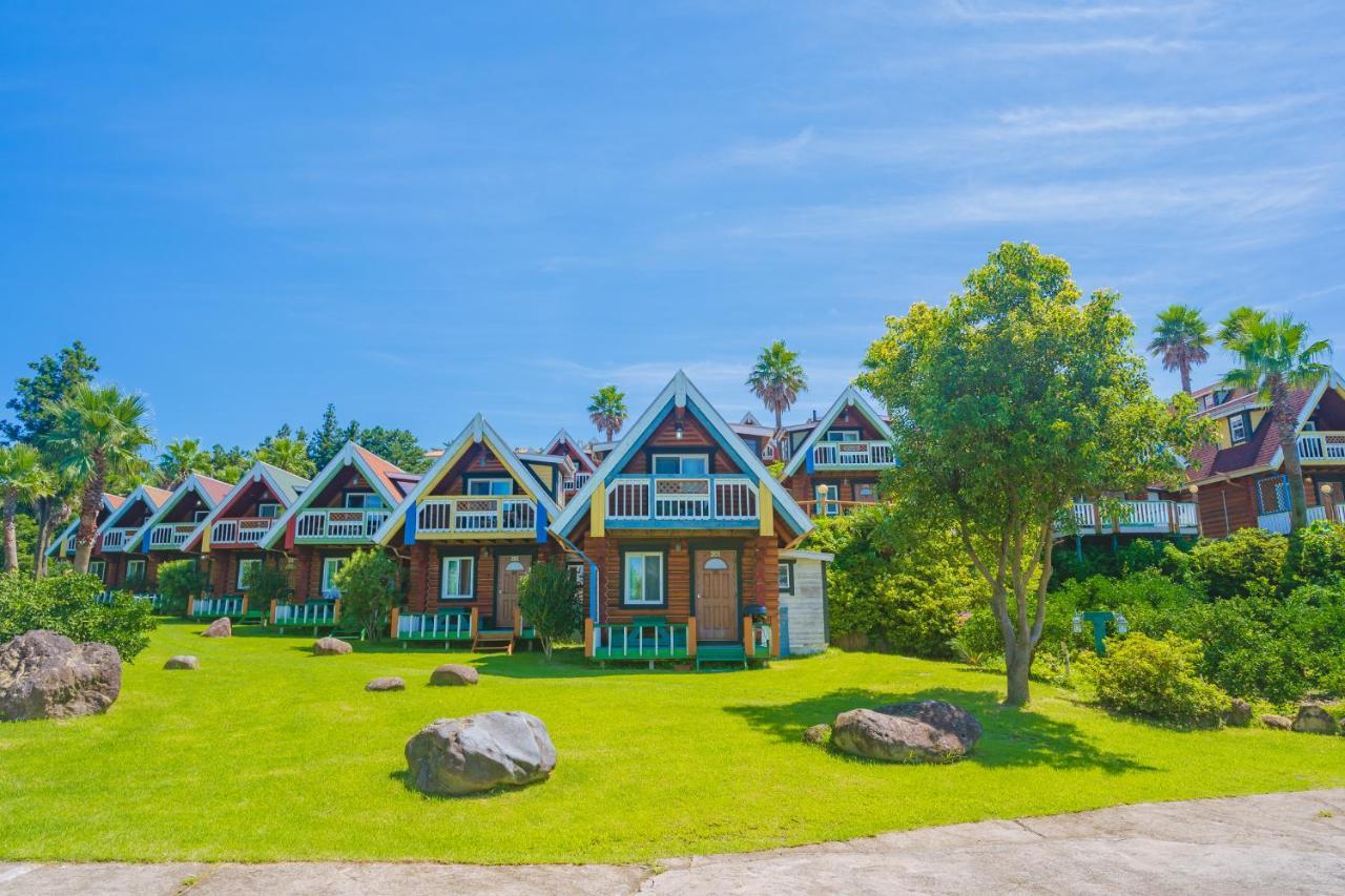 Jungmun Log Pension&Resort Seogwipo Luaran gambar