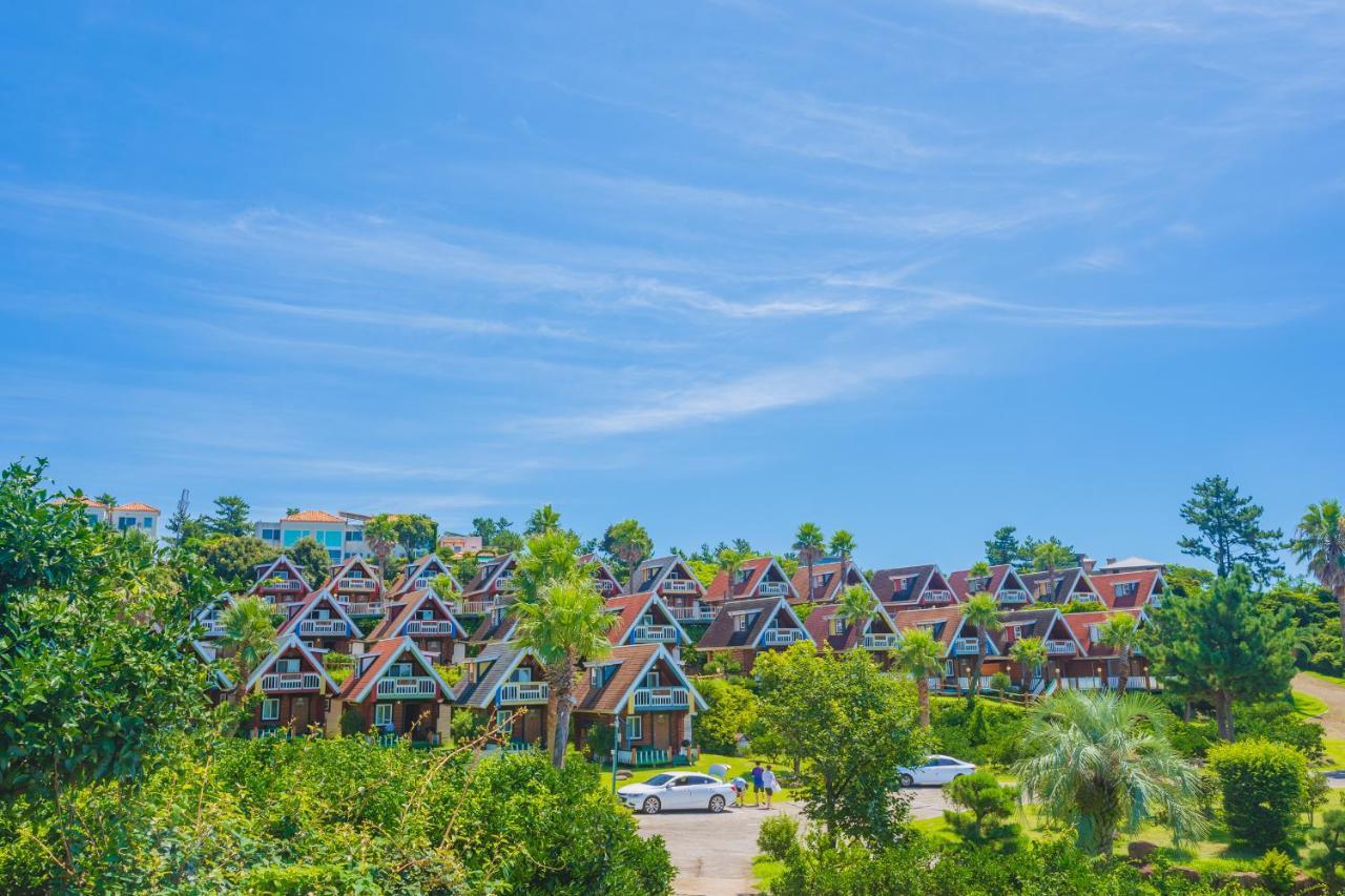 Jungmun Log Pension&Resort Seogwipo Luaran gambar