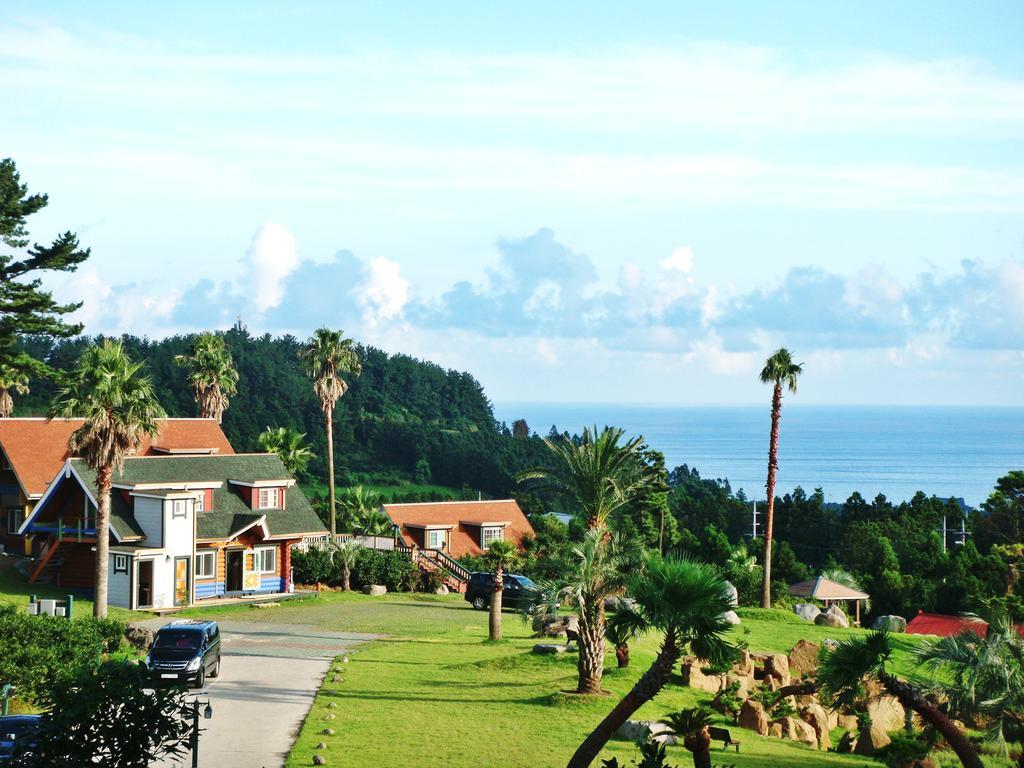Jungmun Log Pension&Resort Seogwipo Luaran gambar