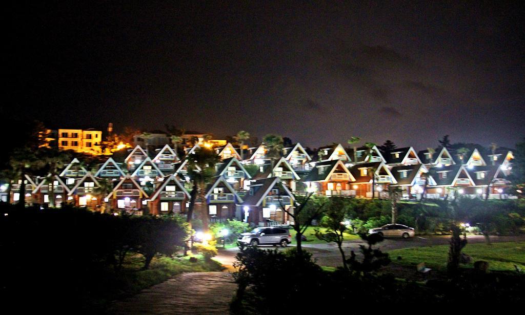 Jungmun Log Pension&Resort Seogwipo Luaran gambar