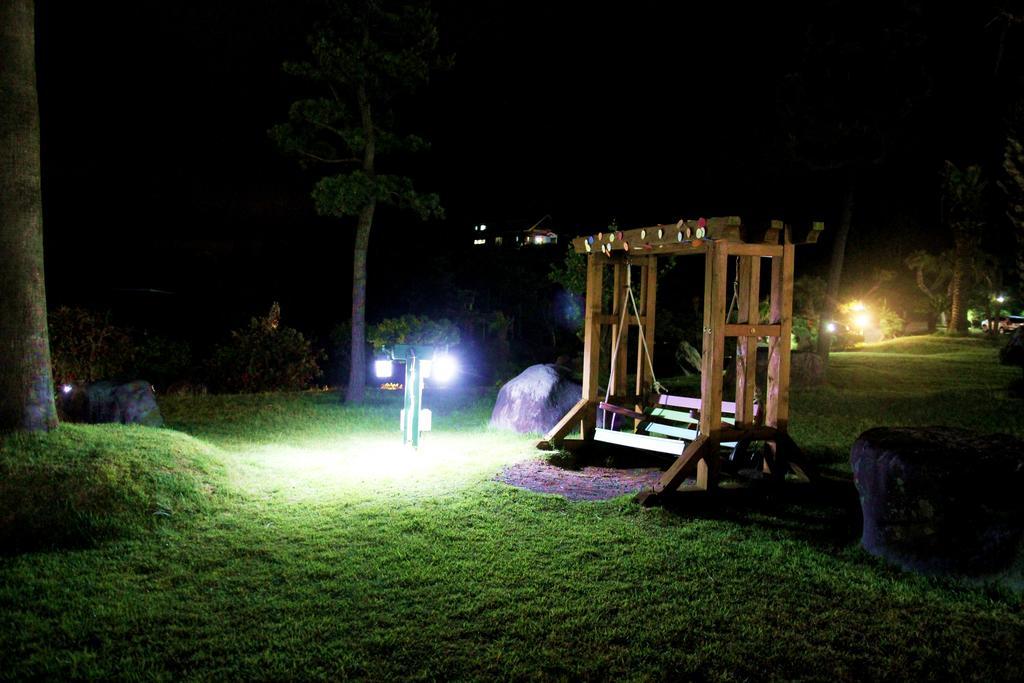 Jungmun Log Pension&Resort Seogwipo Luaran gambar