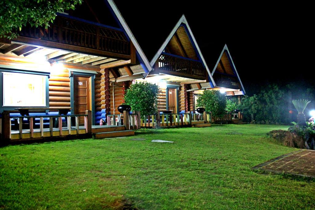 Jungmun Log Pension&Resort Seogwipo Luaran gambar