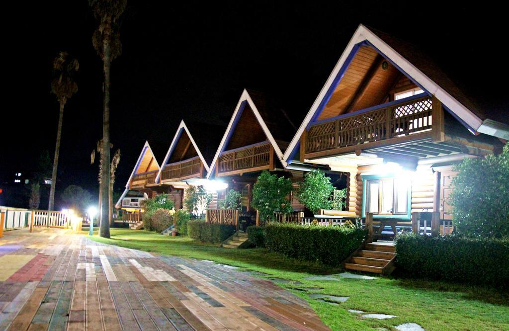Jungmun Log Pension&Resort Seogwipo Luaran gambar