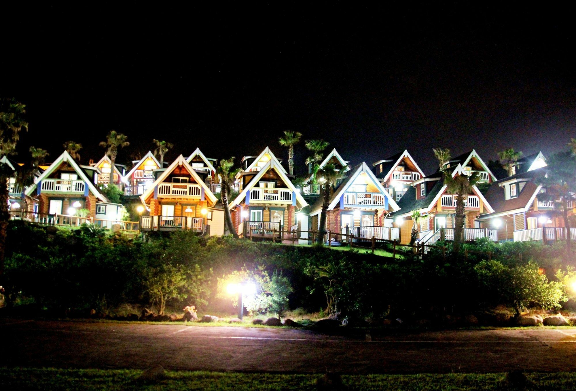 Jungmun Log Pension&Resort Seogwipo Luaran gambar